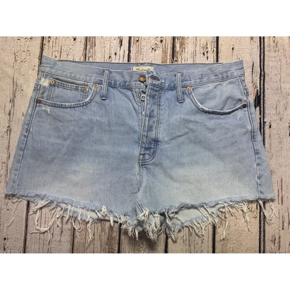 Madewell Other - Madewell Relaxed Denim Shorts Cut Offs 100% Cotton Light Wash Button Front Sz 32